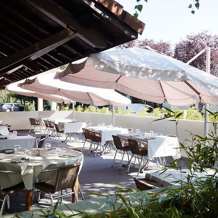 Hotel Logis Des Trois Massifs Claix  Exterior foto