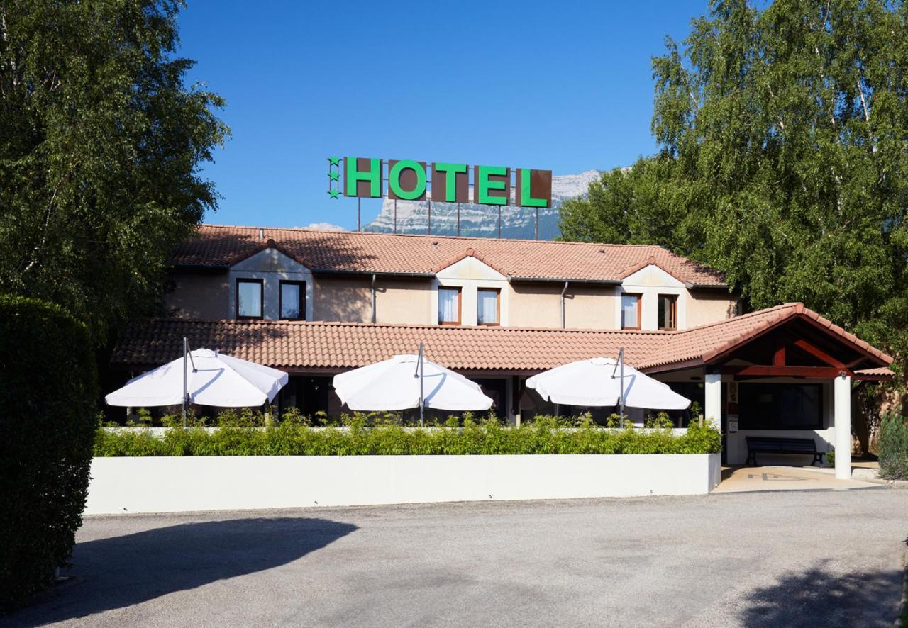 Hotel Logis Des Trois Massifs Claix  Exterior foto